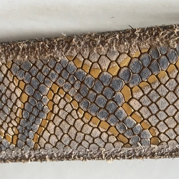 B. BELT HANDCRAFTED LEATHER SABIA BELT TAUPE / GOLD main image 8